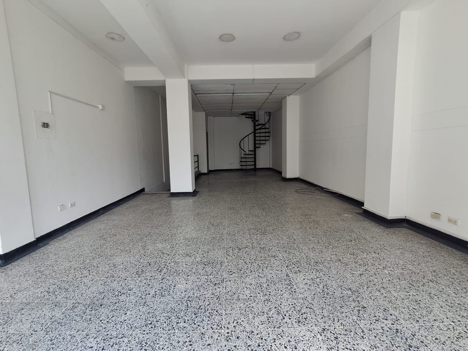 Local en arriendo en Centro, Pereira — foto 1 de 9