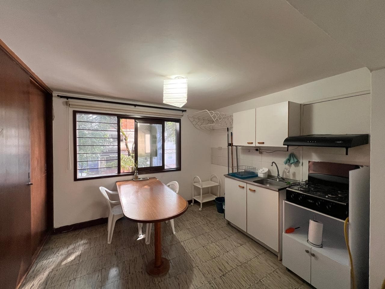 Apartaestudio en arriendo en Laureles, Medellín — foto 2 de 16