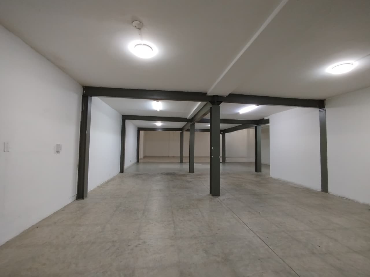 Local en arriendo en Quinta Paredes, Teusaquillo, Bogotá, D.c. — foto 2 de 16