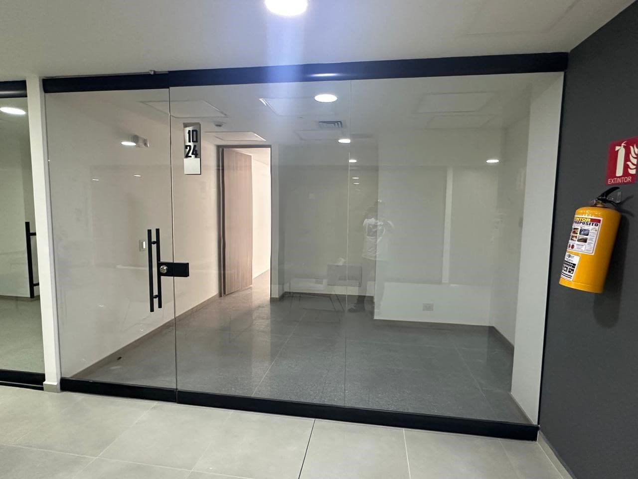 Local en arriendo en San Diego, El Poblado, Medellín — foto 2 de 6
