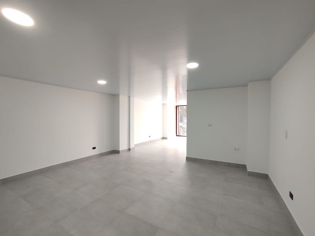 Local en arriendo en Rionegro — foto 1 de 9