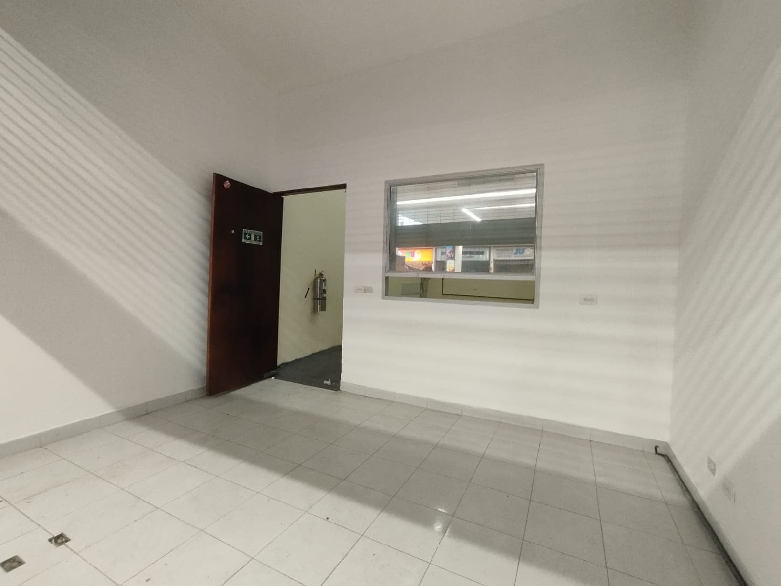 Local en arriendo en Loma Del Escobero, Envigado — foto 2 de 8