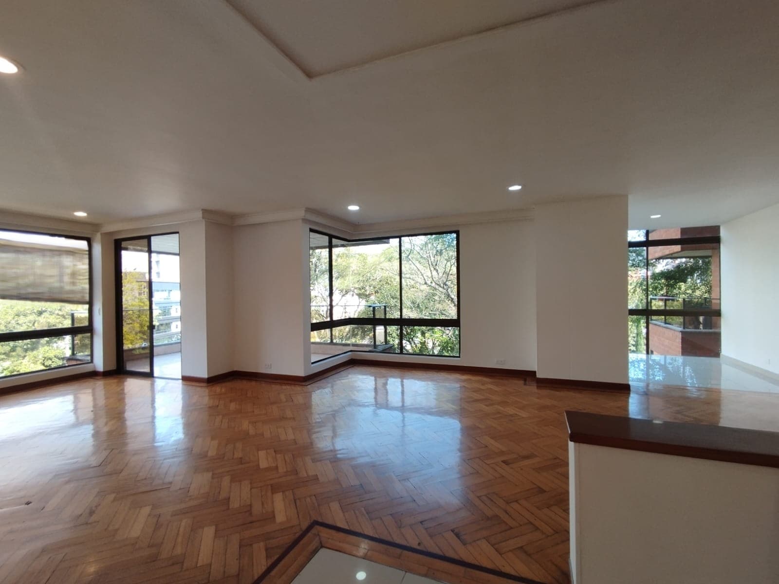 Apartamento en arriendo en Loma De Los Parra, El Poblado, Medellín — foto 3 de 20