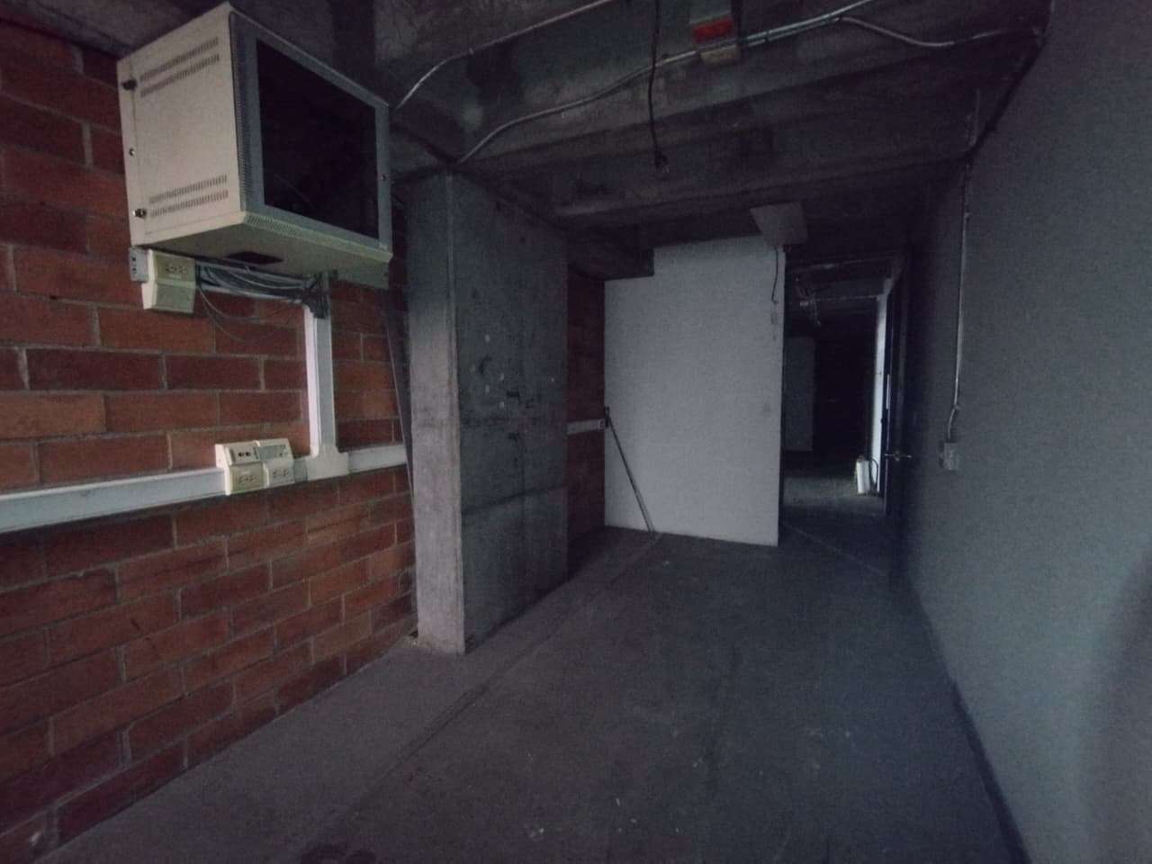 Bodega en arriendo en Ciudad Del Rio, El Poblado, Medellín — foto 2 de 13