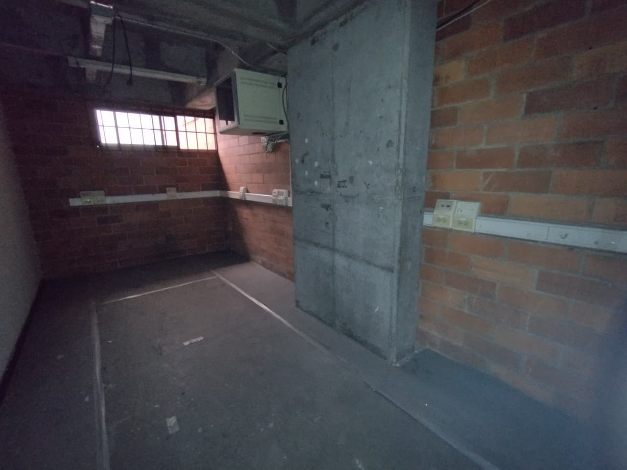 Bodega en arriendo en Ciudad Del Rio, El Poblado, Medellín — foto 4 de 13