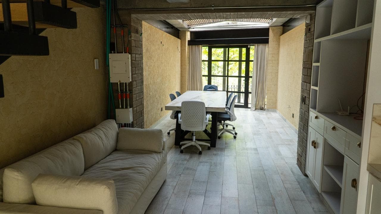 Oficina en arriendo en El Poblado, Medellín — foto 1 de 12