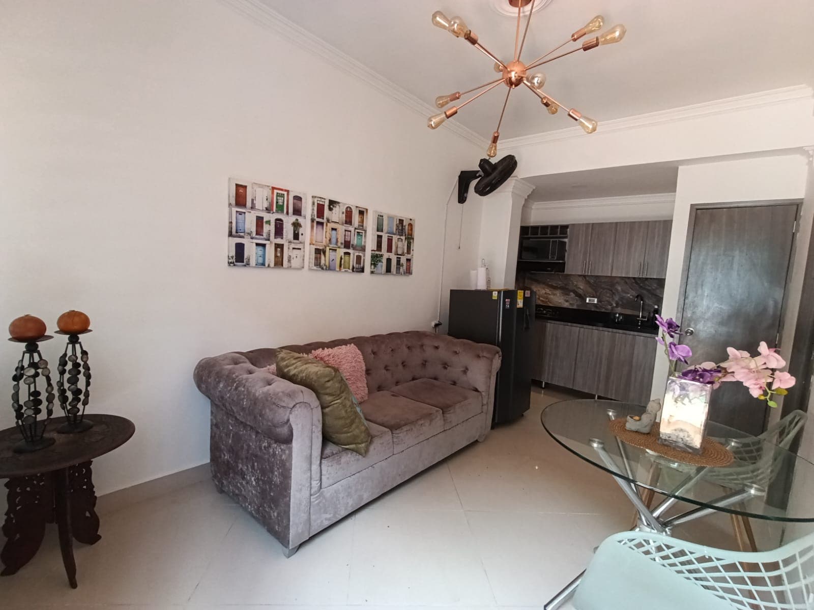 Apartaestudio en arriendo en Lorena, Laureles, Medellín — foto 2 de 14