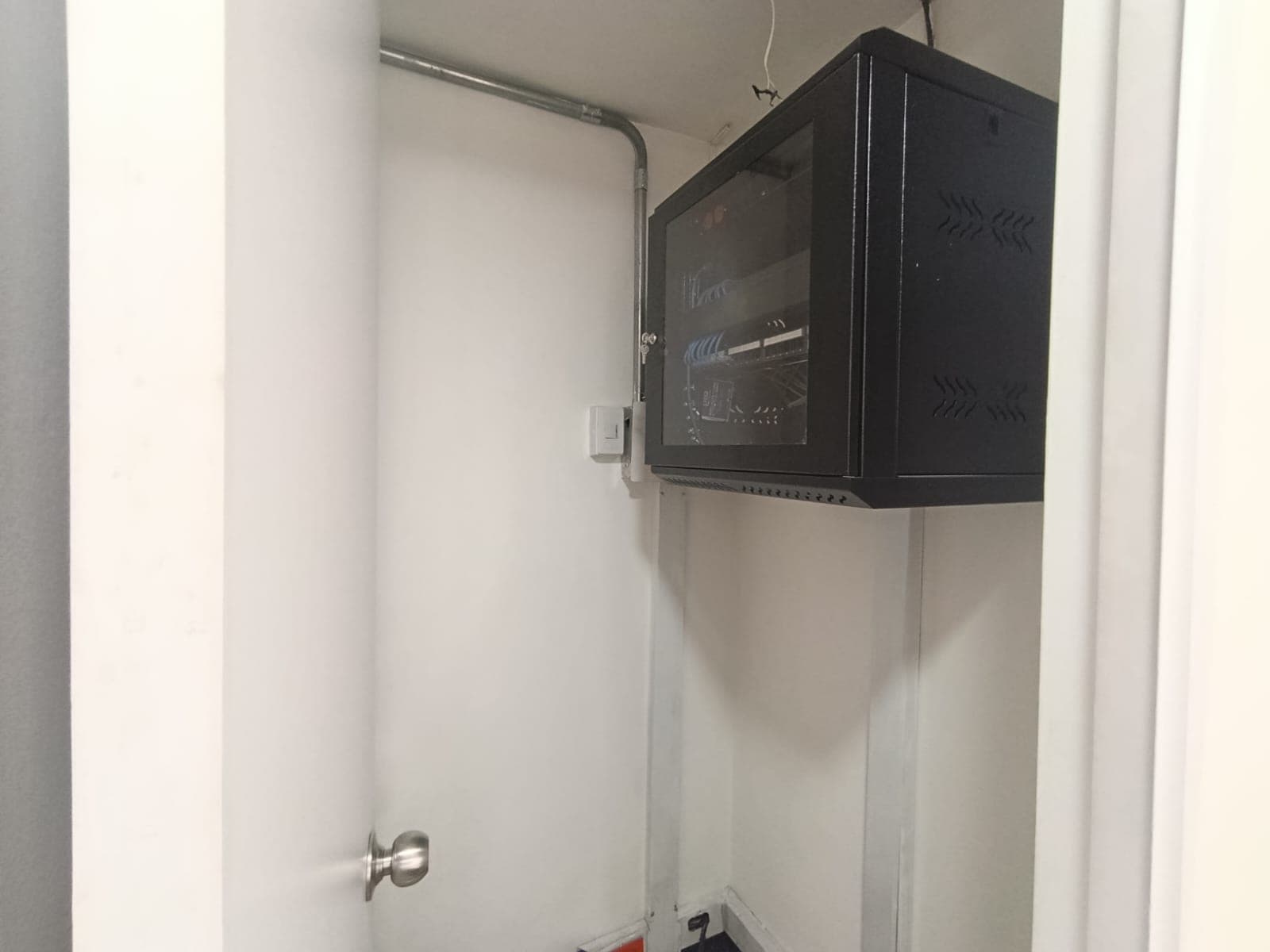 Oficina en arriendo en Suramericana, Laureles, Medellín — foto 5 de 13