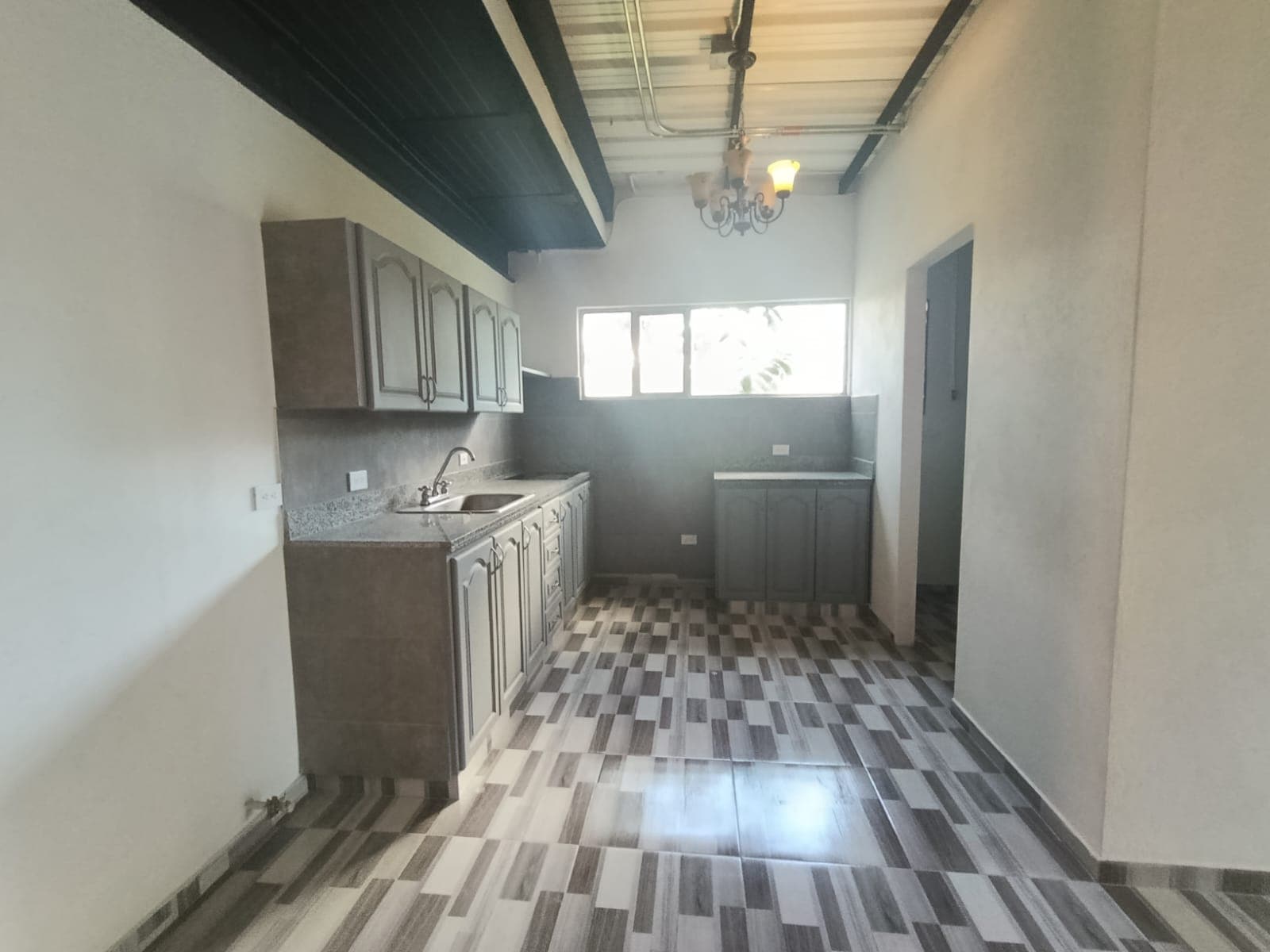 Apartamento en arriendo en El Carmen De Viboral — foto 1 de 19