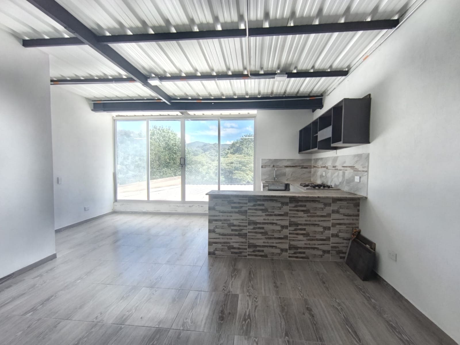 Apartamento en arriendo en El Carmen De Viboral — foto 3 de 14