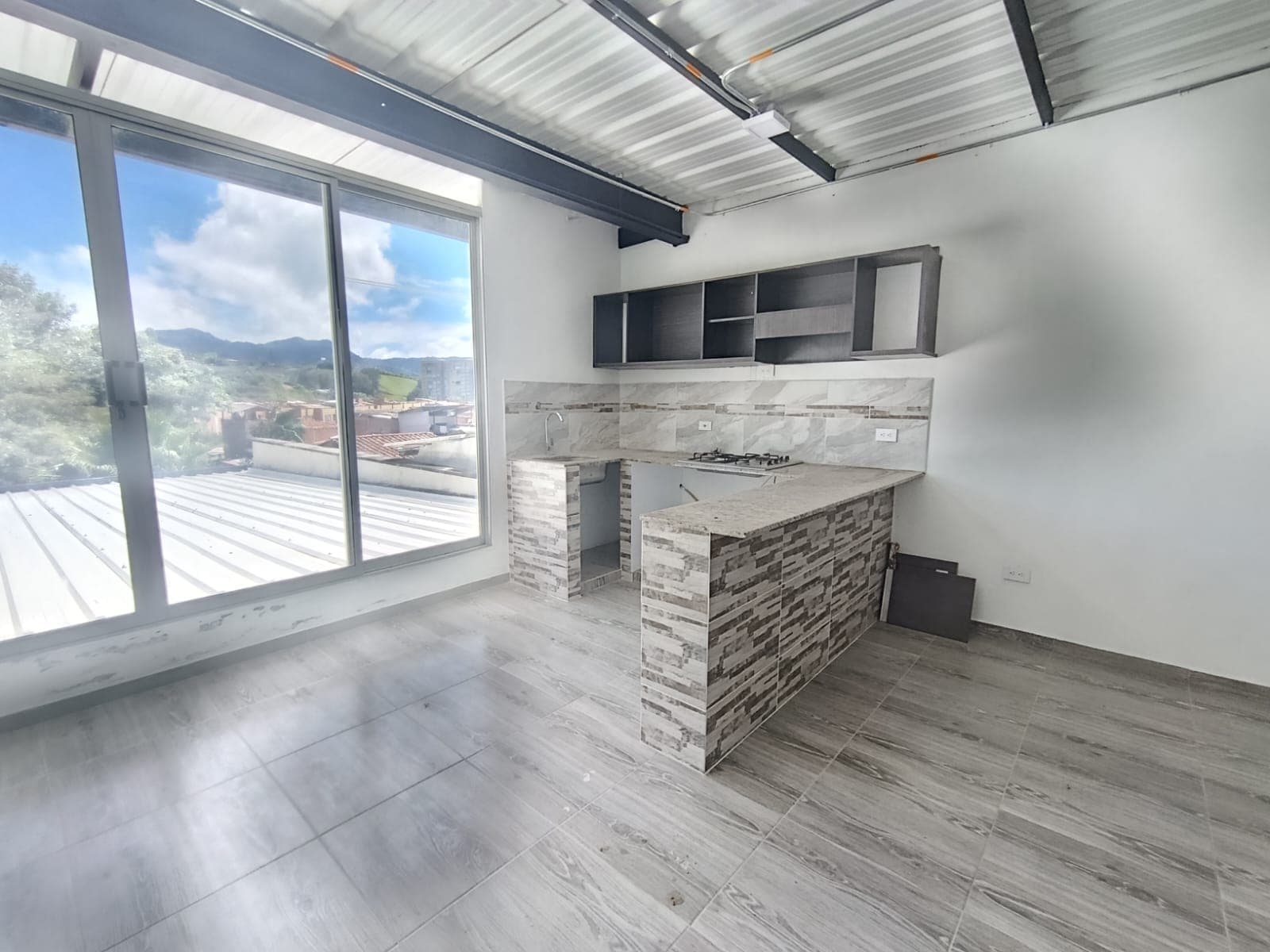 Apartamento en arriendo en El Carmen De Viboral — foto 4 de 14
