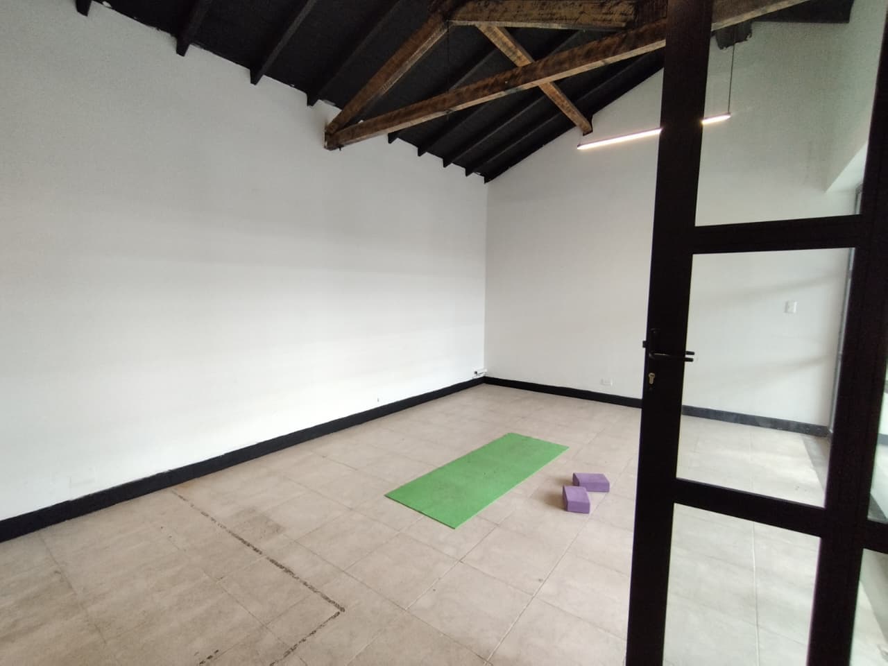 Local en arriendo en El Poblado, Medellín — foto 4 de 8