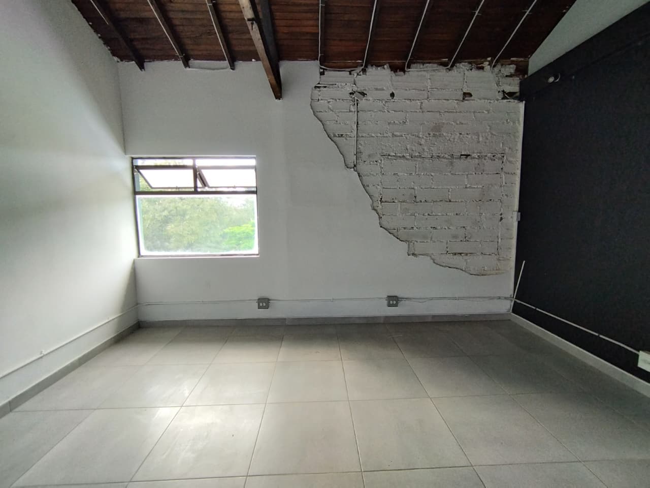 Local en arriendo en El Poblado, Medellín — foto 1 de 8