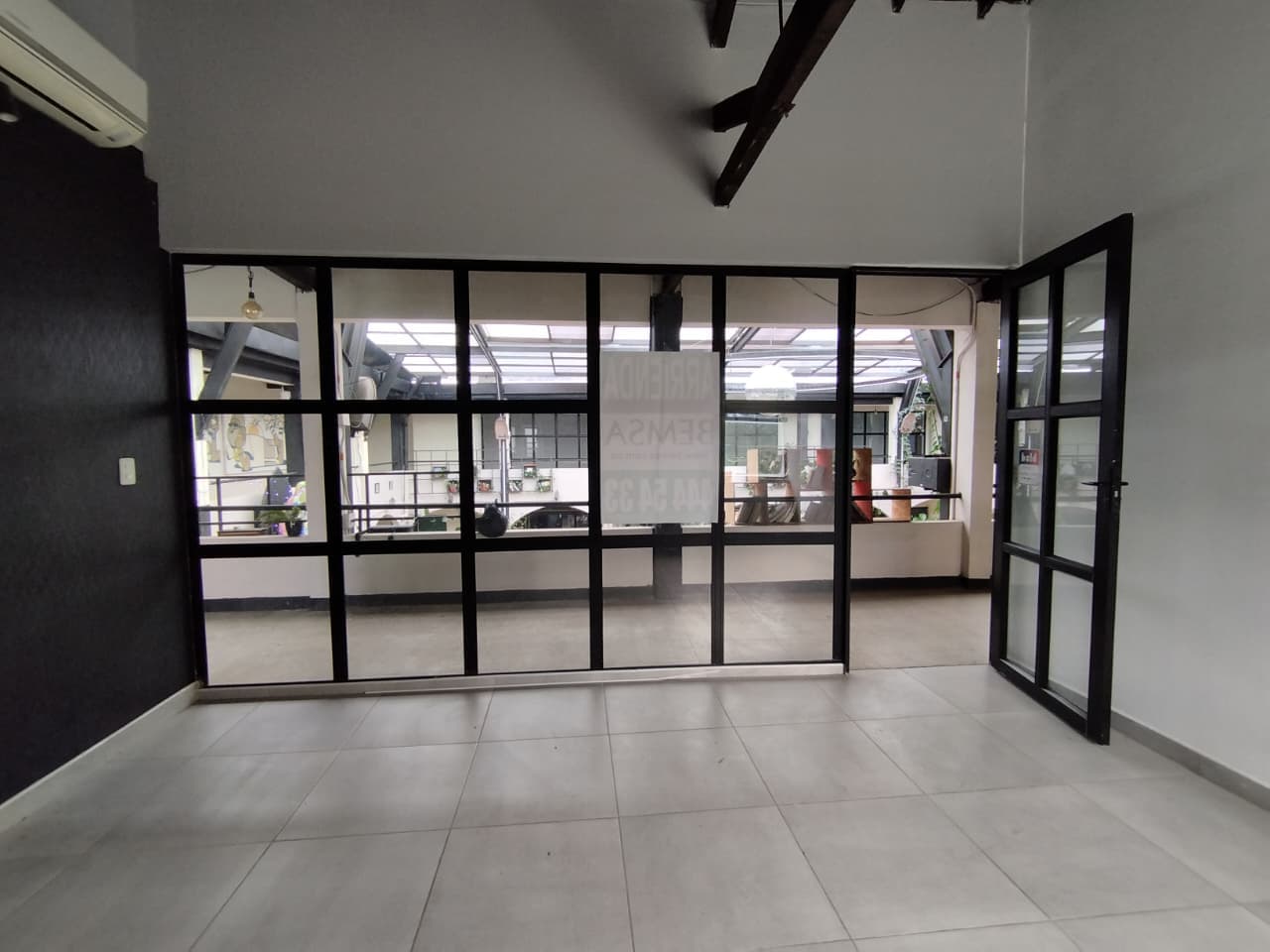 Local en arriendo en El Poblado, Medellín — foto 3 de 8