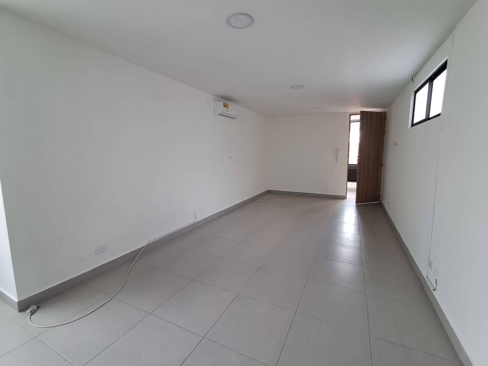 Oficina en arriendo en Parque De, Envigado — foto 2 de 8