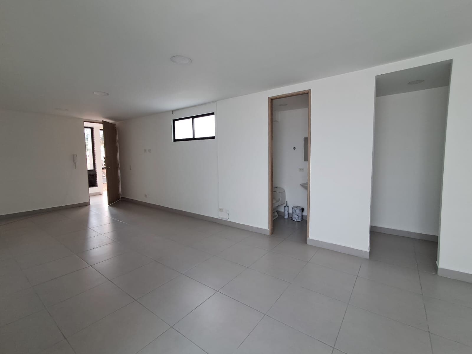 Oficina en arriendo en Parque De, Envigado — foto 3 de 8