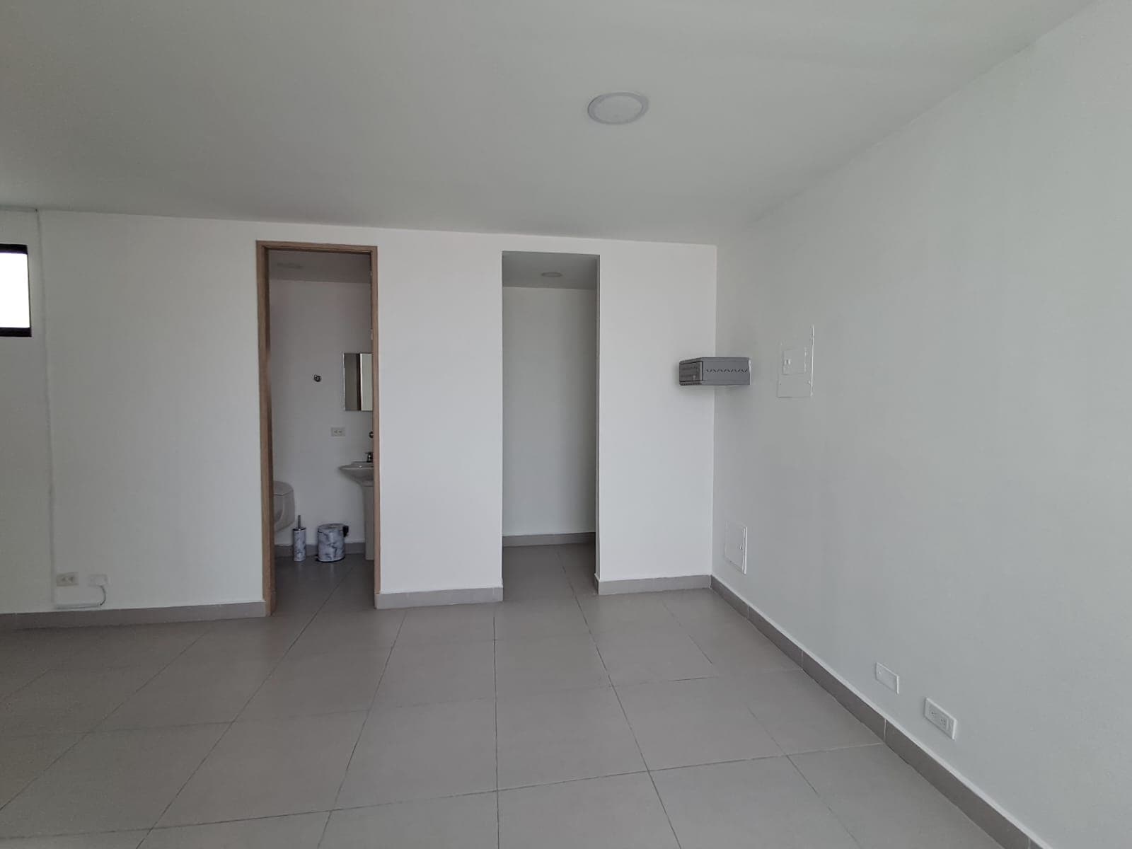 Oficina en arriendo en Parque De, Envigado — foto 5 de 8