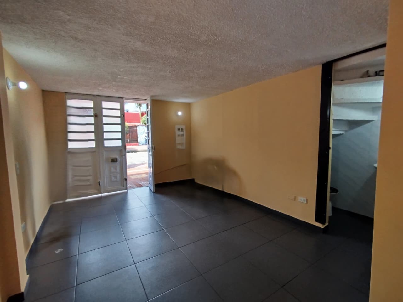 Local en arriendo en Los Angeles, Engativa, Bogotá, D.c. — foto 4 de 8