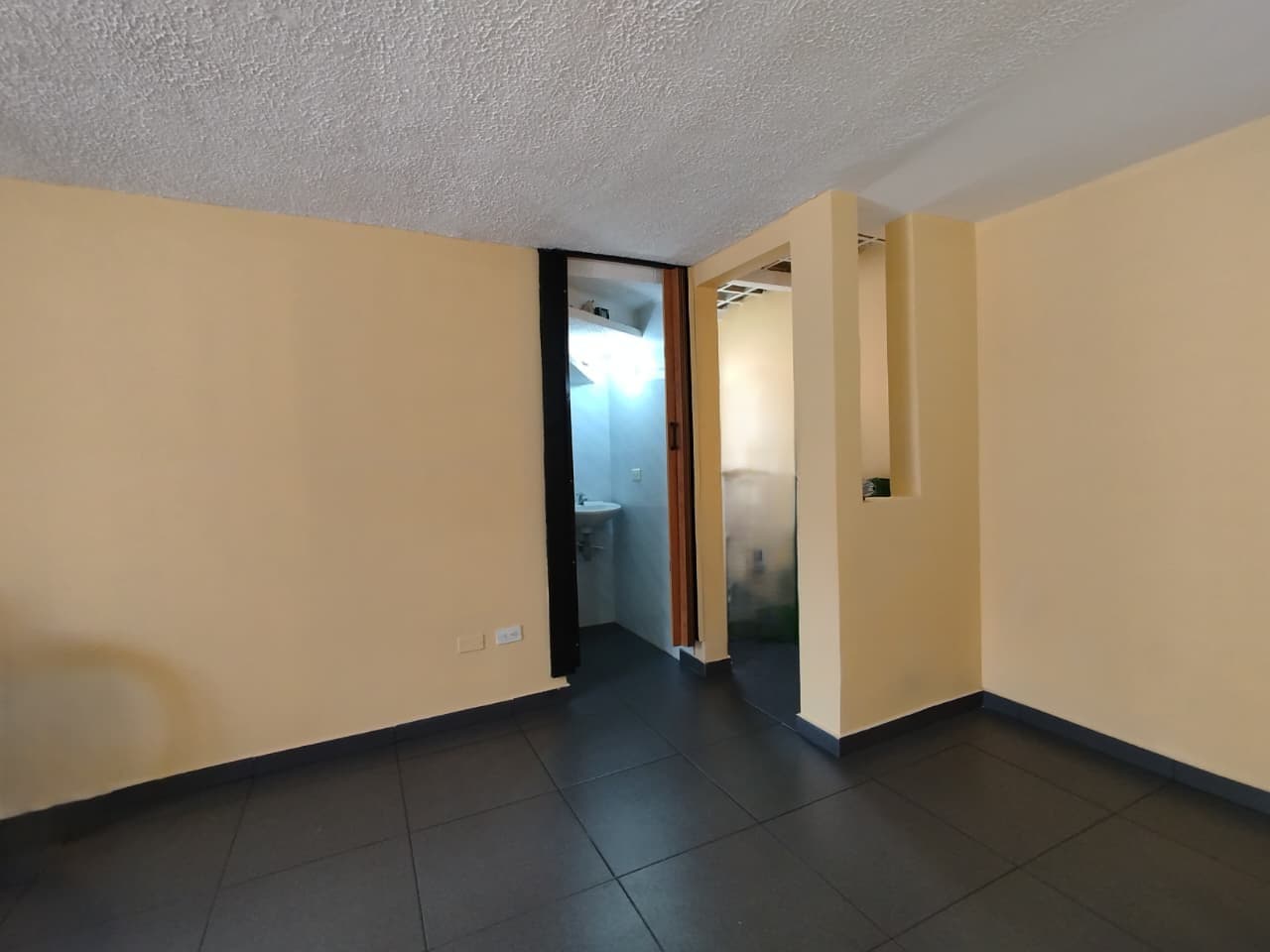 Local en arriendo en Los Angeles, Engativa, Bogotá, D.c. — foto 5 de 8