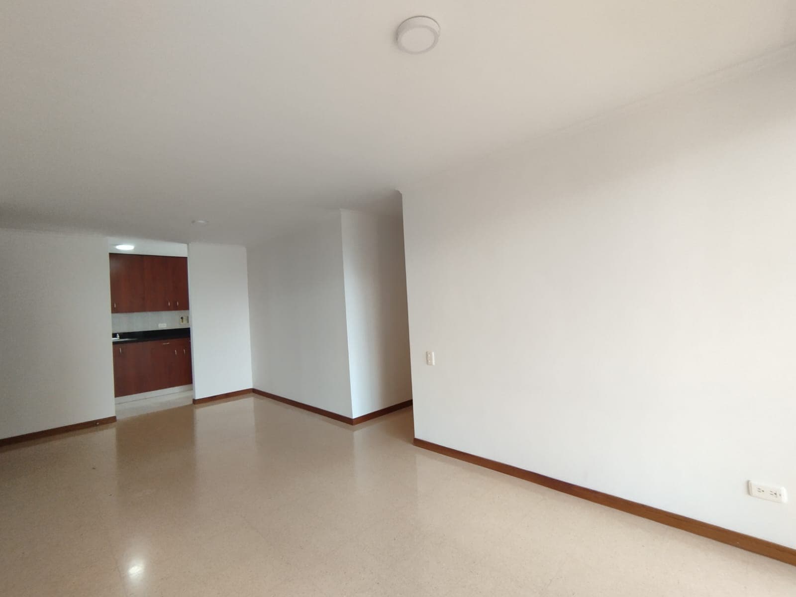 Apartamento en arriendo en El Tesoro, El Poblado, Medellín — foto 3 de 20