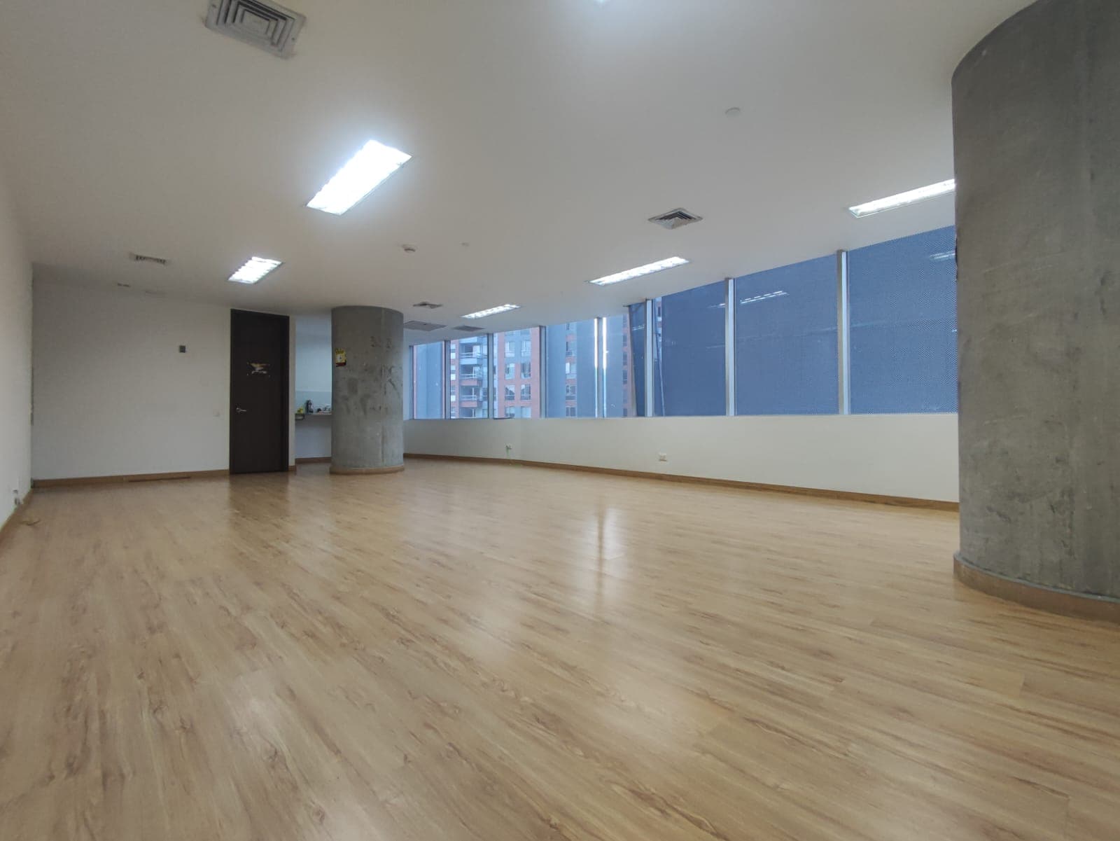 Oficina en arriendo en Las Palmas, Centro, Medellín — foto 5 de 11