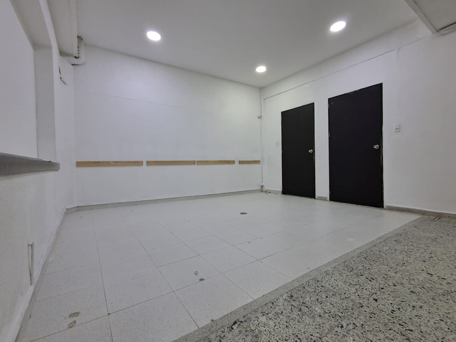 Casa Comercial en arriendo en Boston, Centro, Medellín — foto 1 de 20