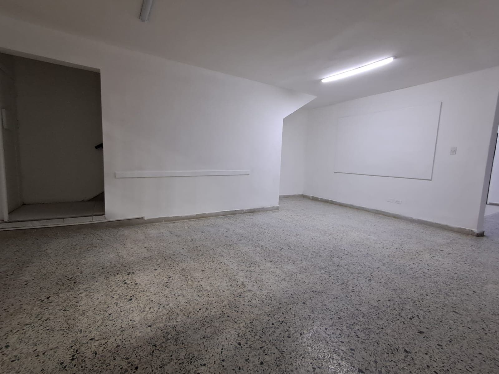 Casa Comercial en arriendo en Boston, Centro, Medellín — foto 2 de 20