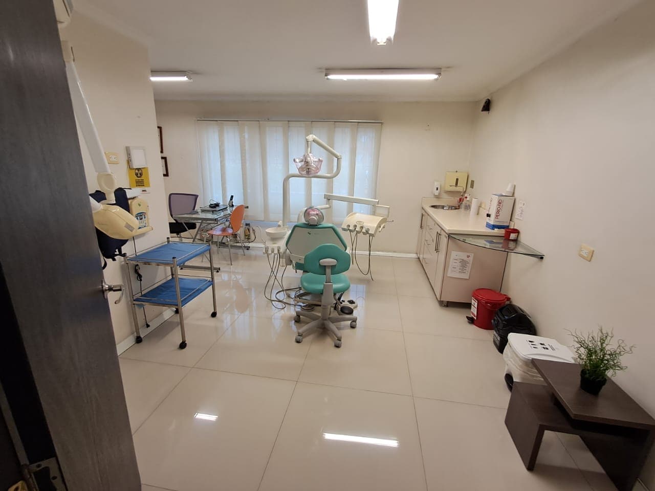 Consultorio en arriendo en San Bernardo, Belen, Medellín — foto 1 de 9