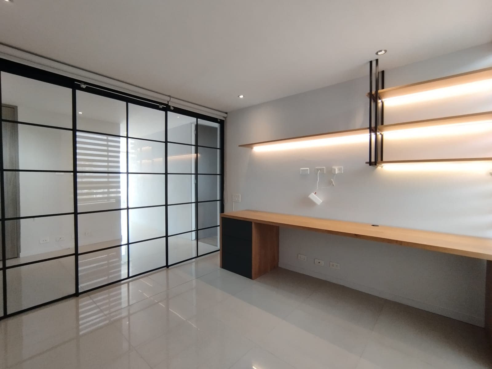 Apartamento en arriendo en La Asomadera, El Poblado, Medellín — foto 5 de 20