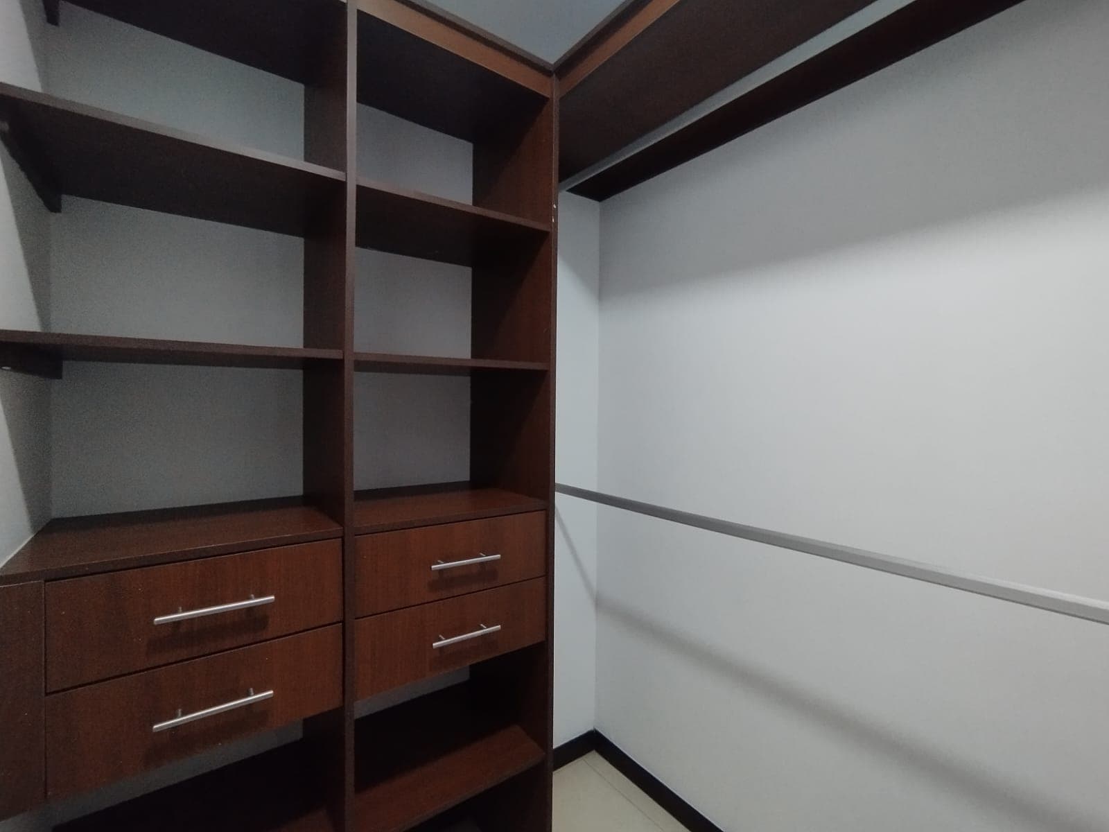Apartamento en arriendo en La Asomadera, El Poblado, Medellín — foto 4 de 20