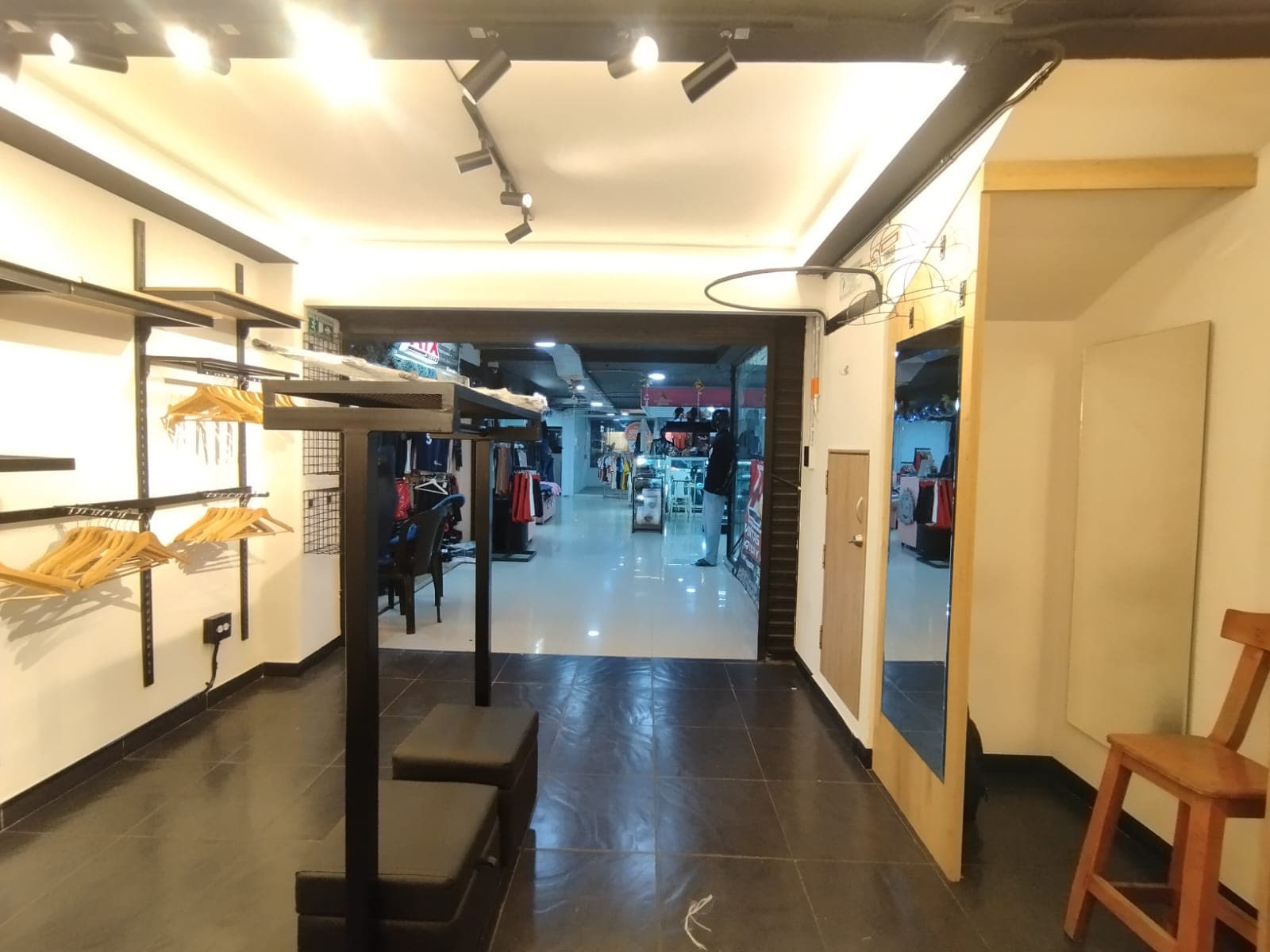 Local en arriendo en Centro De La Moda, Itagui — foto 2 de 8