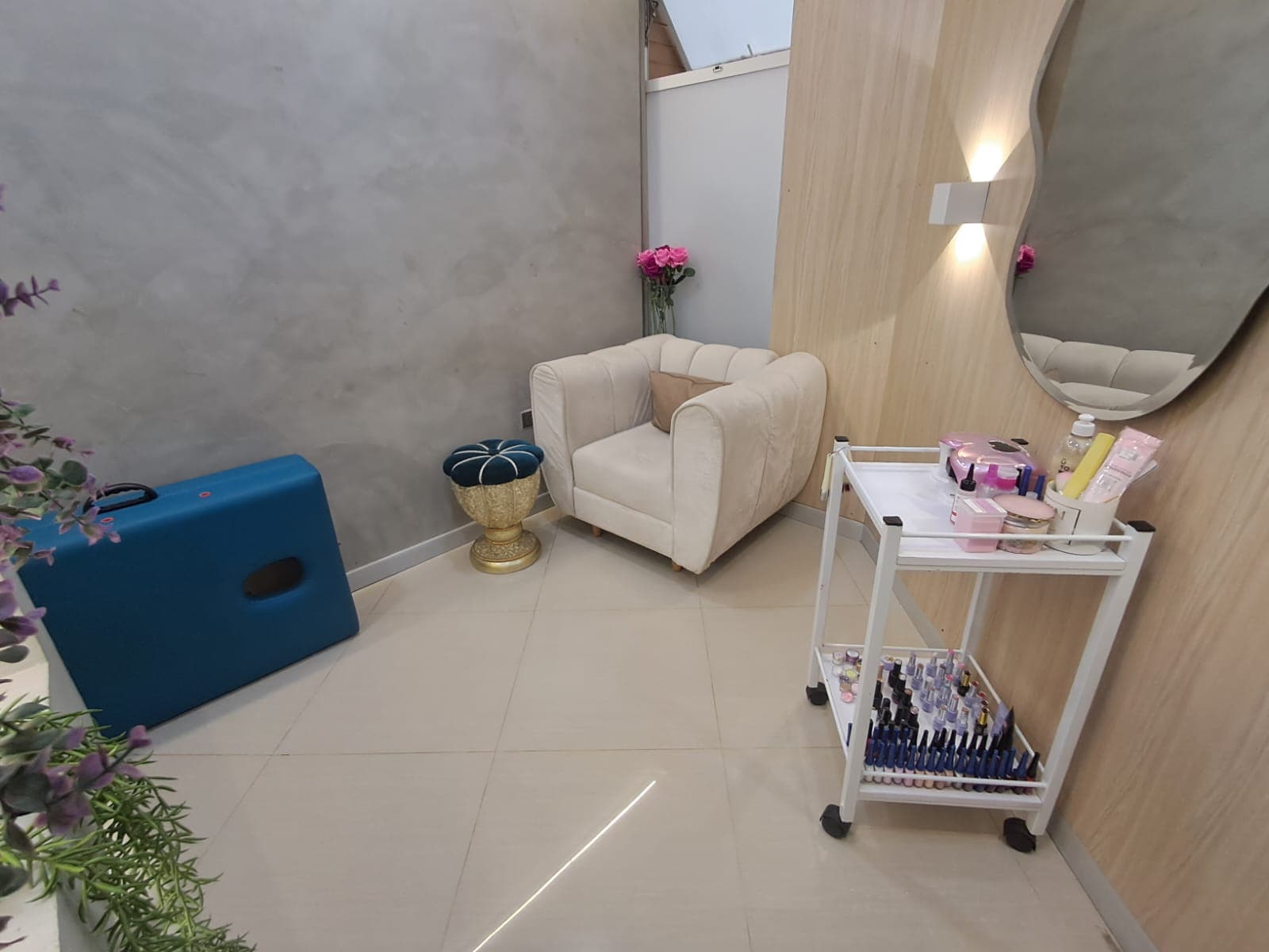 Oficina en arriendo en Laureles, Medellín — foto 2 de 10