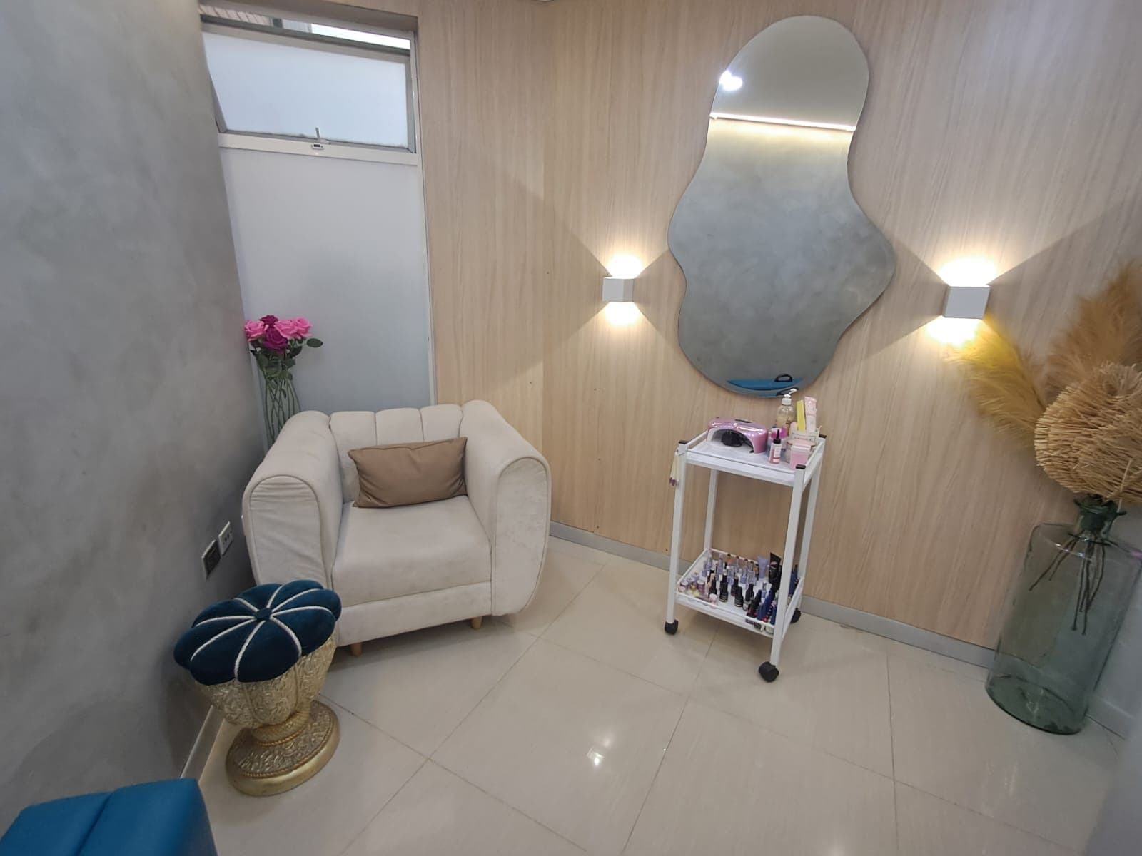 Oficina en arriendo en Laureles, Medellín — foto 5 de 10