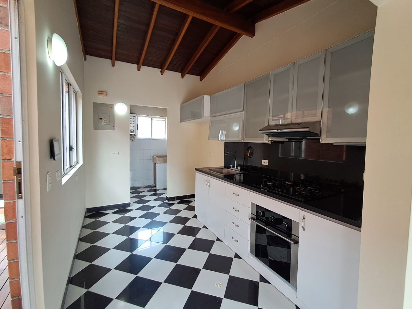 Apartamento en arriendo en Conquistadores, Laureles, Medellín — foto 3 de 20