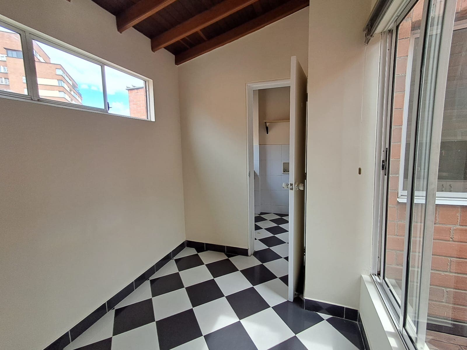 Apartamento en arriendo en Conquistadores, Laureles, Medellín — foto 5 de 20