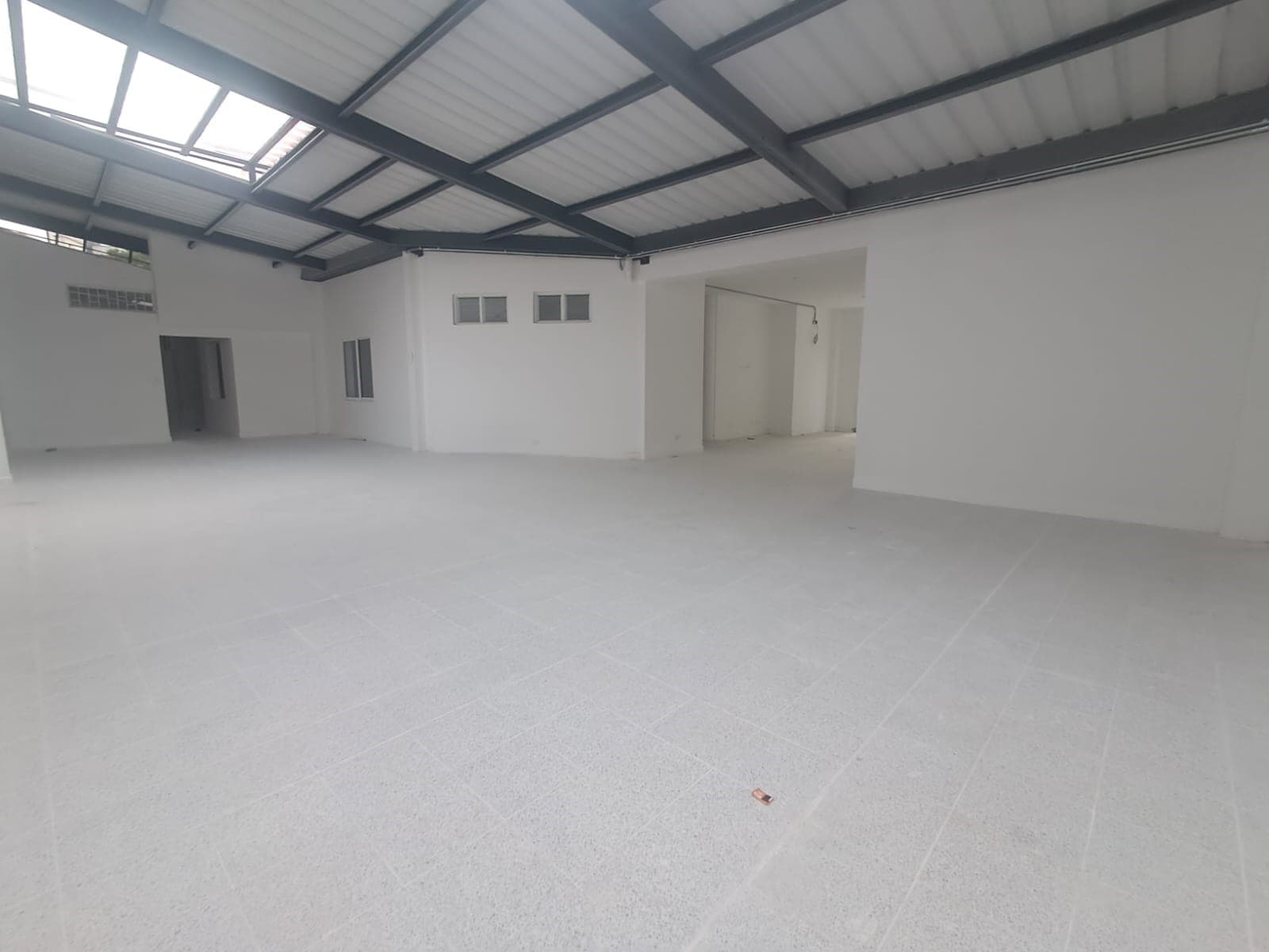 Local en arriendo en Álamos, Terminal, Pereira — foto 1 de 10