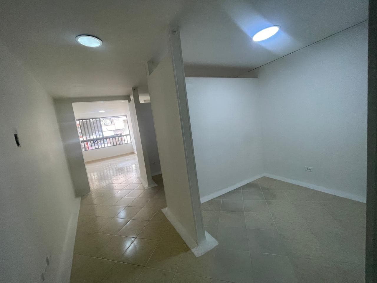 Local en arriendo en Barrio Mesa, Envigado — foto 1 de 14