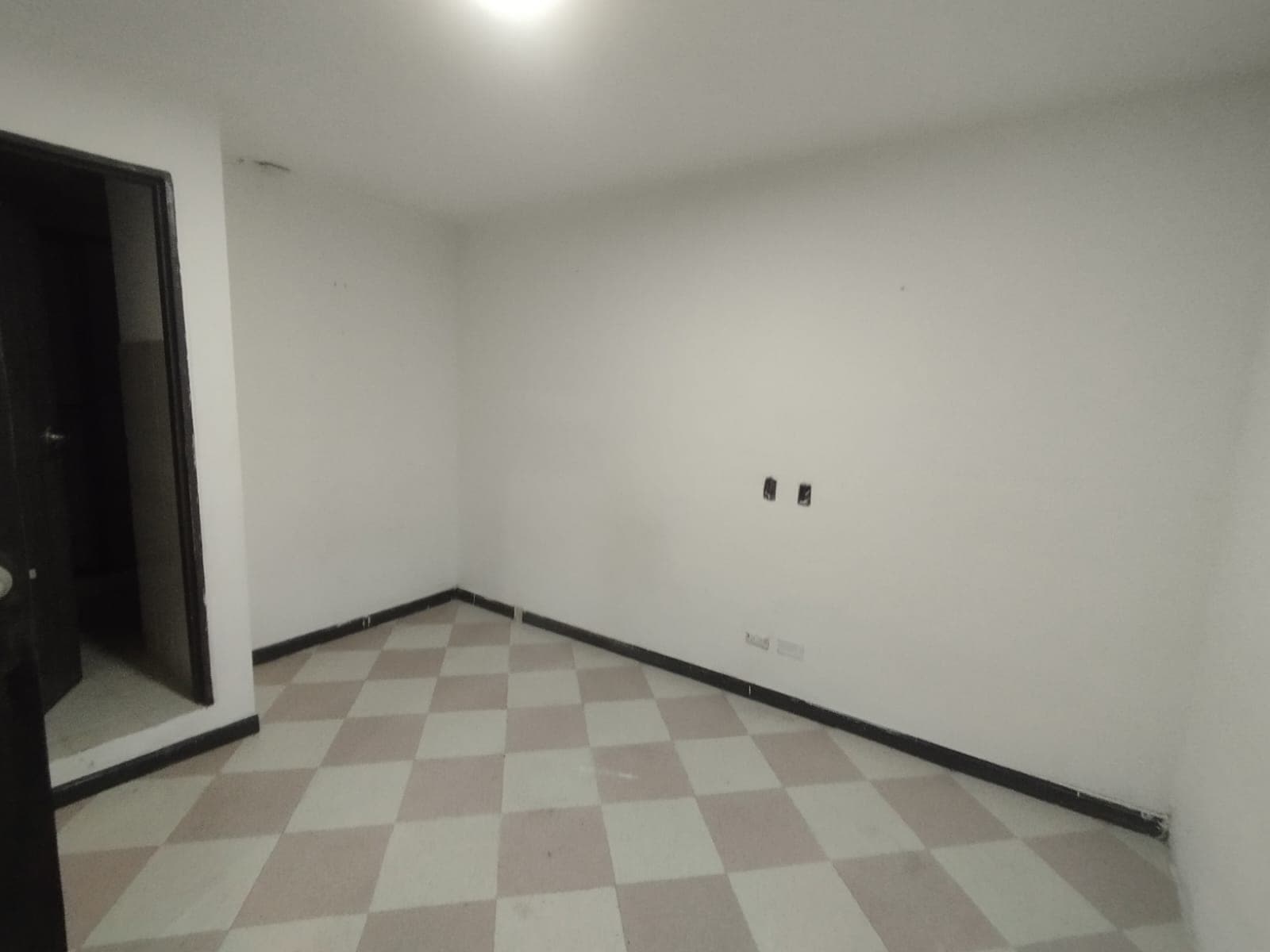 Oficina en arriendo en La Candelaria, Centro, Medellín — foto 3 de 8