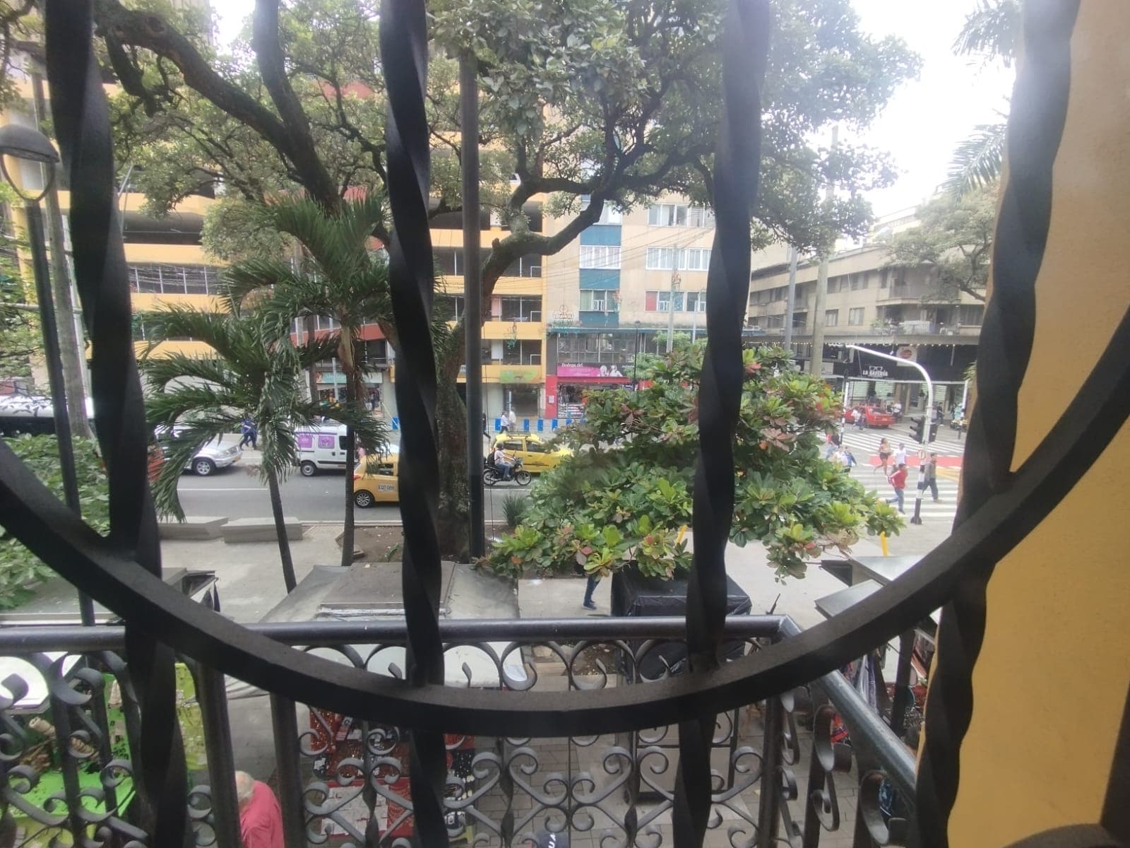 Oficina en arriendo en La Candelaria, Centro, Medellín — foto 5 de 7