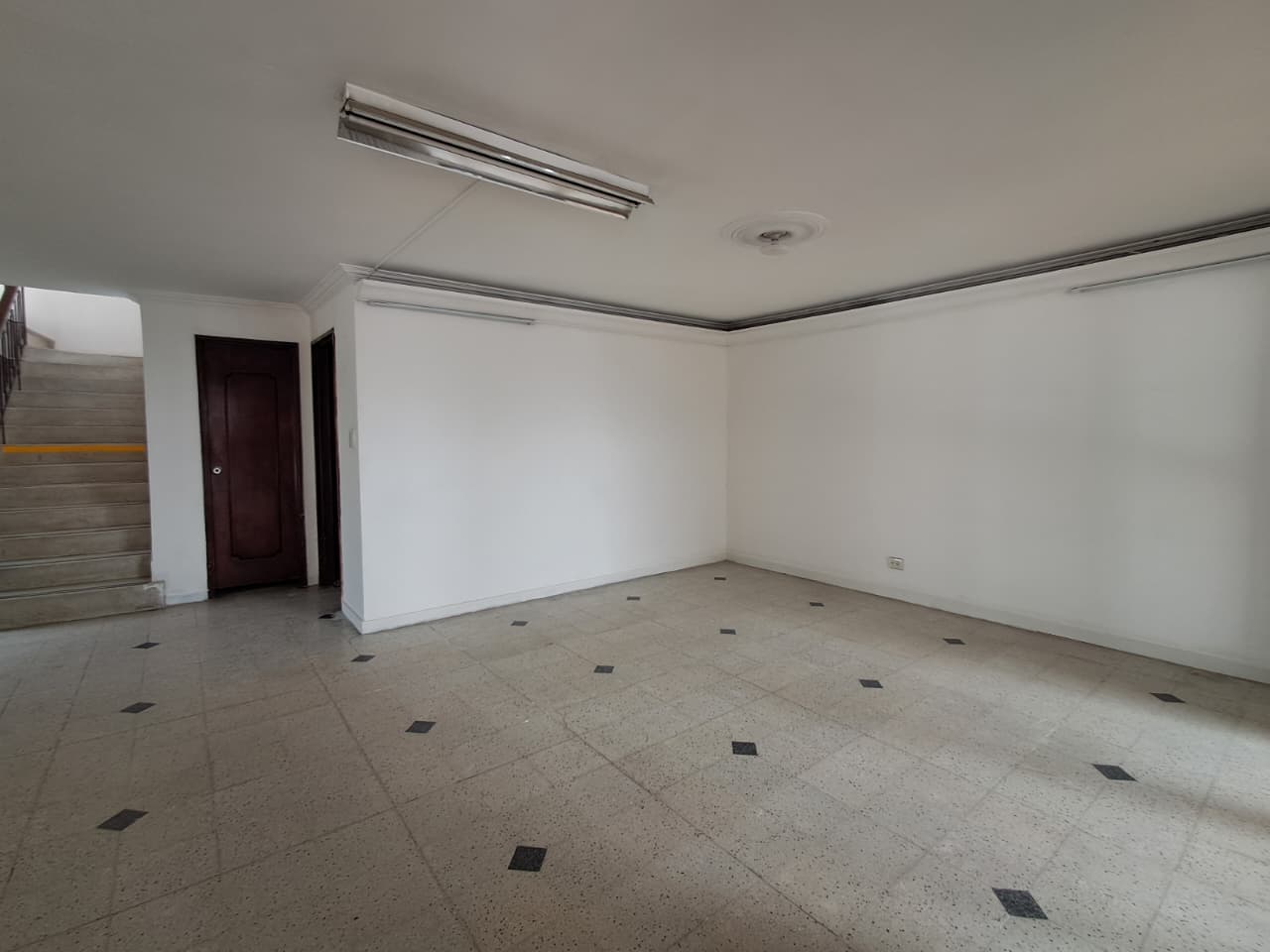 Casa Comercial en arriendo en Conquistadores, Laureles, Medellín — foto 4 de 20