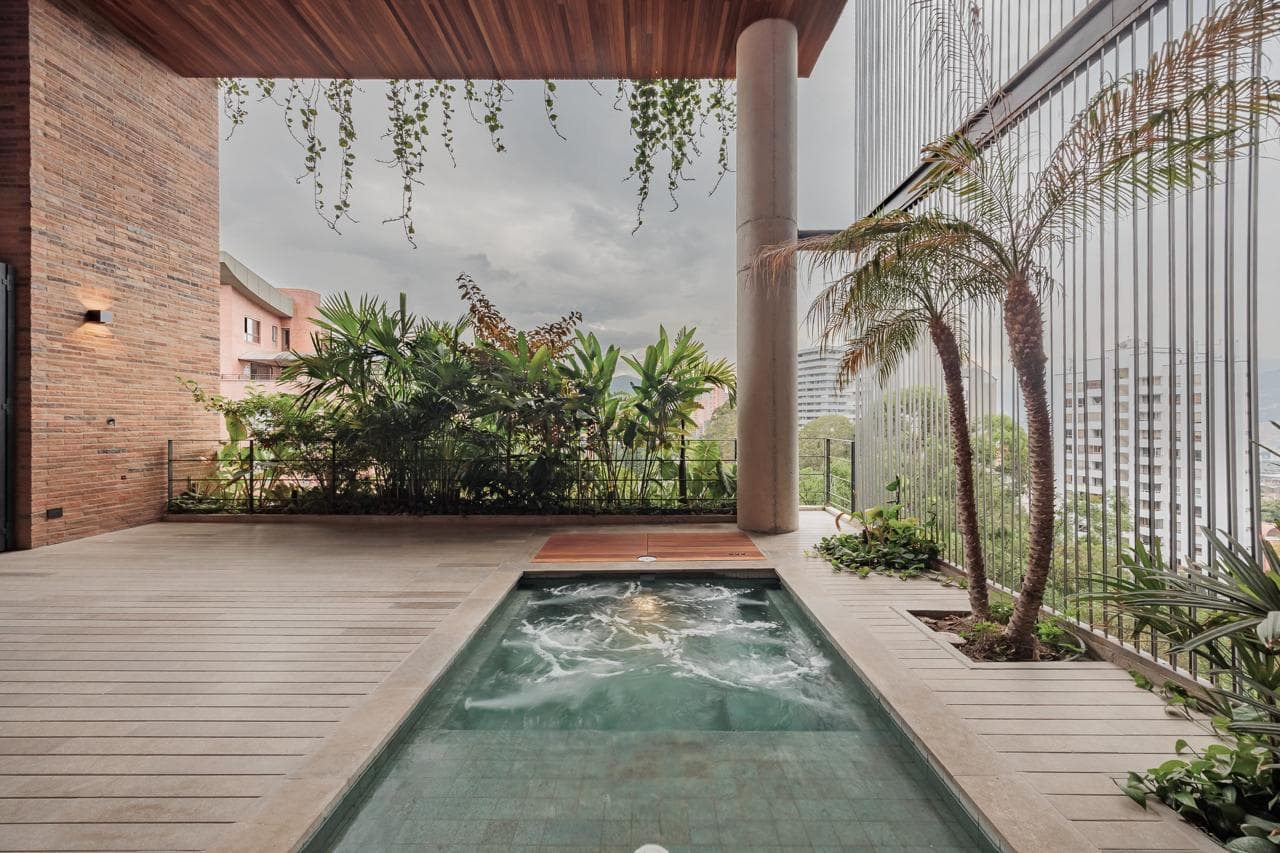 Apartamento en arriendo en Las Lomas, El Poblado, Medellín — foto 1 de 20