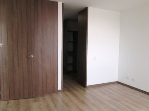 Apartaestudio en arriendo en Loma Del Escobero, Envigado — foto 4 de 13