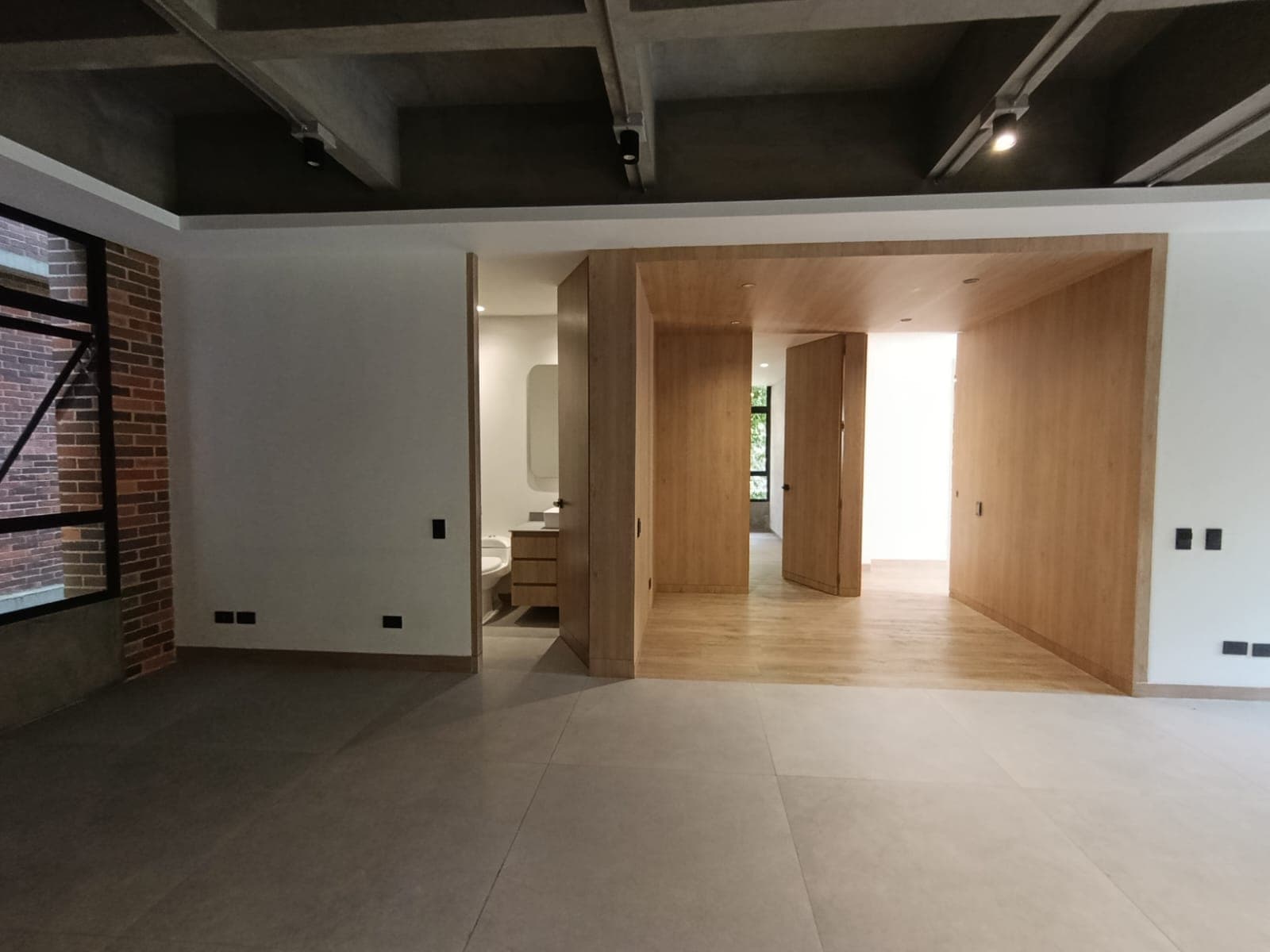 Apartamento en arriendo en La Frontera Campestre, El Poblado, Medellín — foto 1 de 15