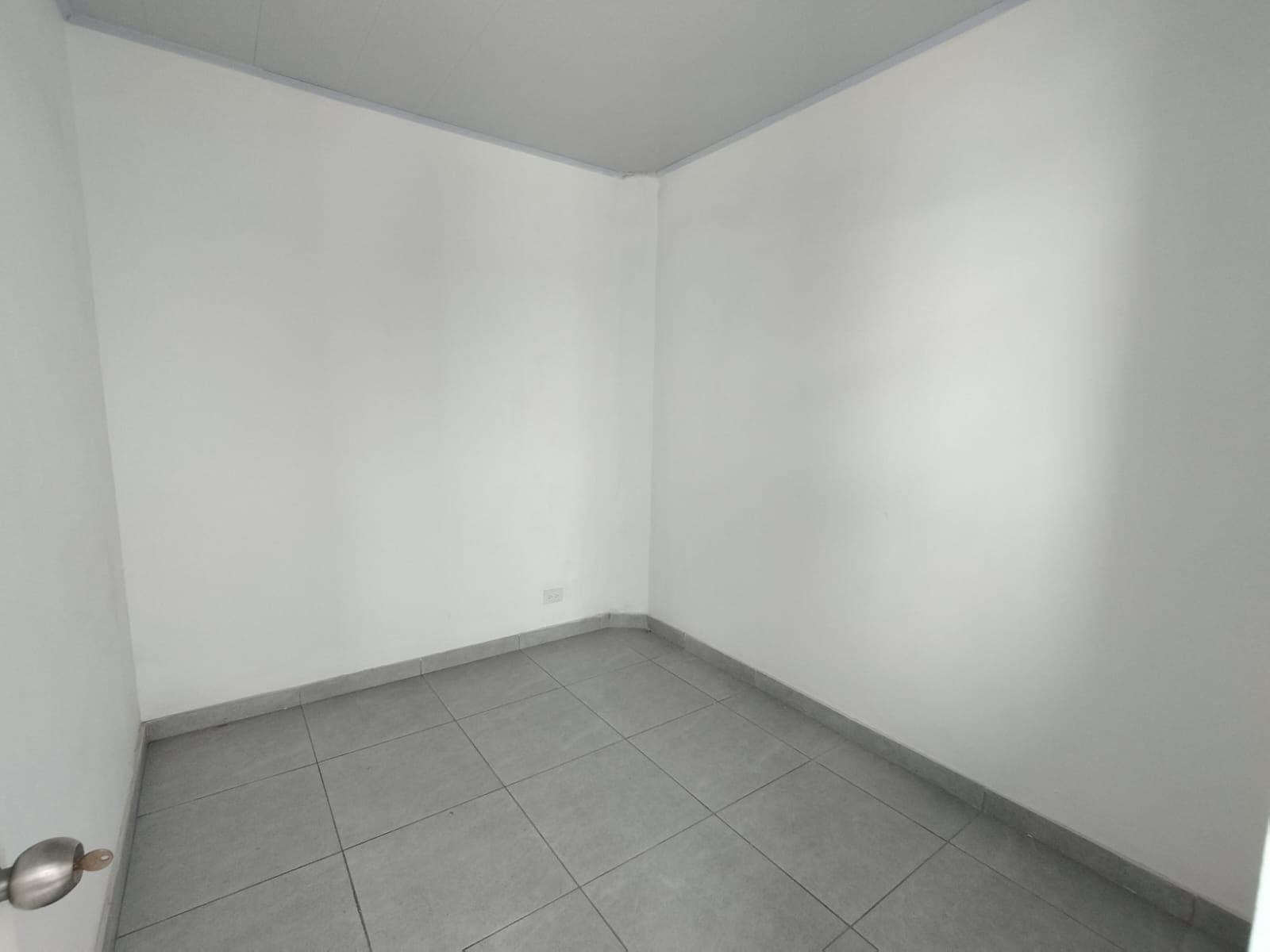 Casa Comercial en arriendo en Villa Paula, Itagui — foto 2 de 14
