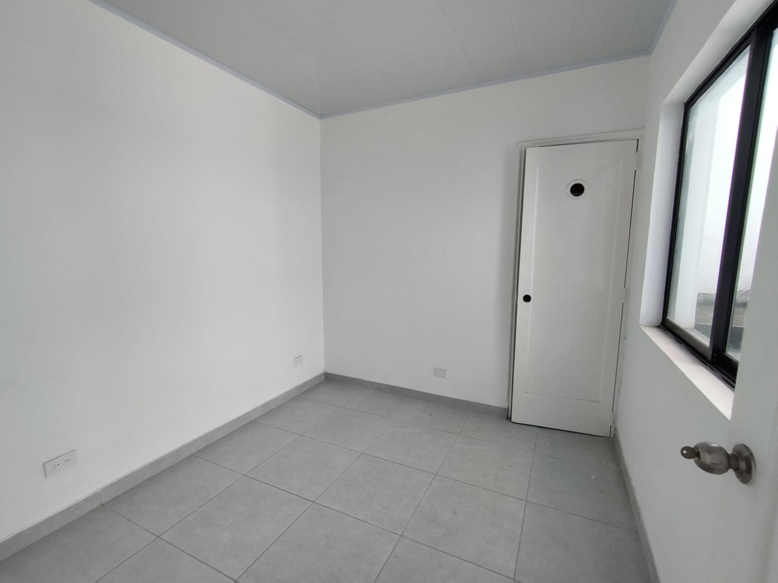 Casa Comercial en arriendo en Villa Paula, Itagui — foto 3 de 14
