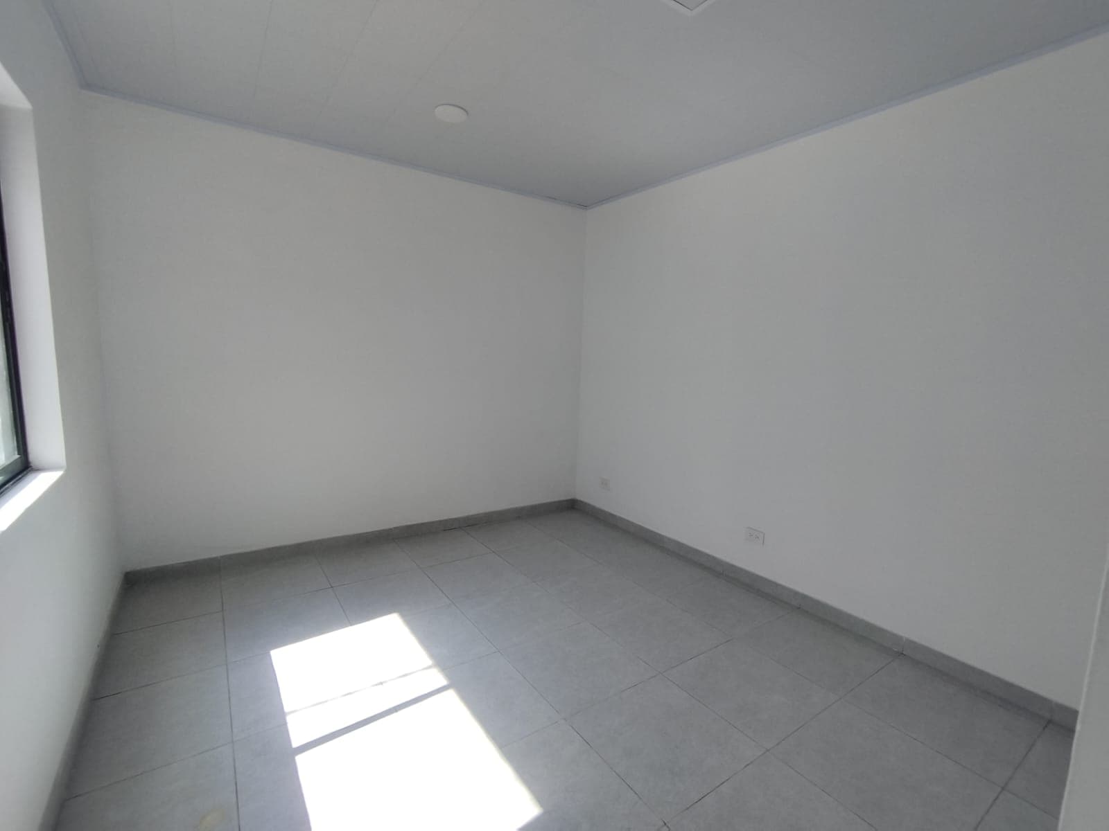 Casa Comercial en arriendo en Villa Paula, Itagui — foto 4 de 14