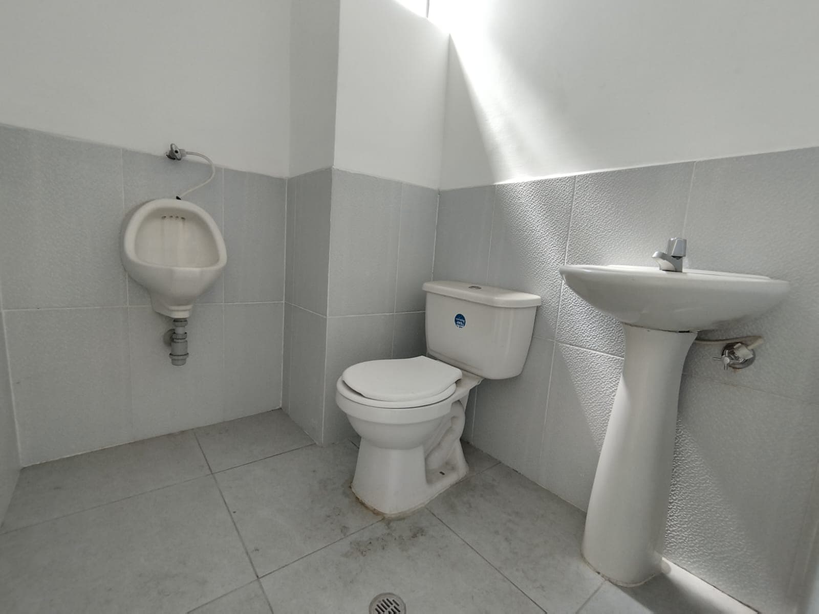 Casa Comercial en arriendo en Villa Paula, Itagui — foto 5 de 14