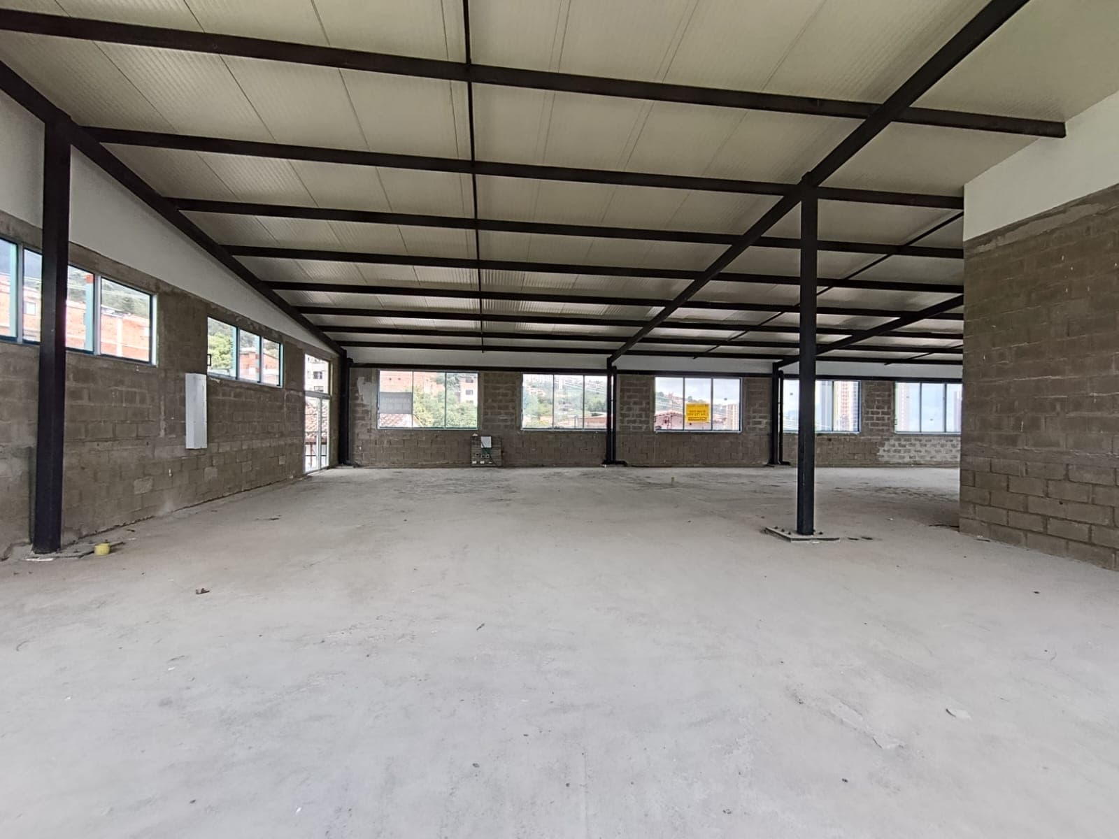 Local en arriendo en La Campiña, Robledo, Medellín — foto 4 de 12