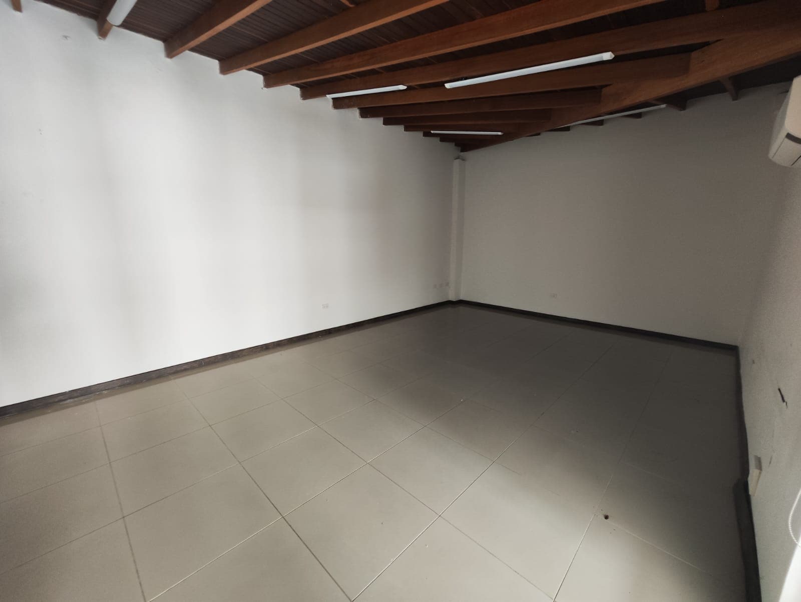 Local en arriendo en Laureles, Medellín — foto 4 de 20