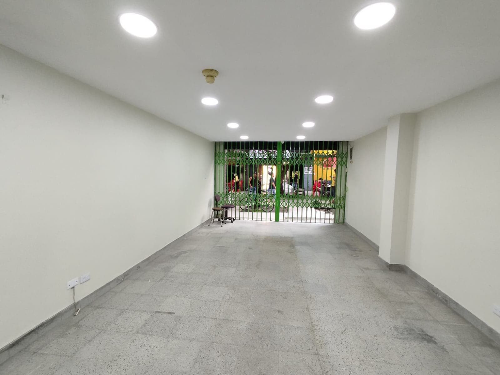 Local en arriendo en San Antonio, Centro, Medellín — foto 2 de 16